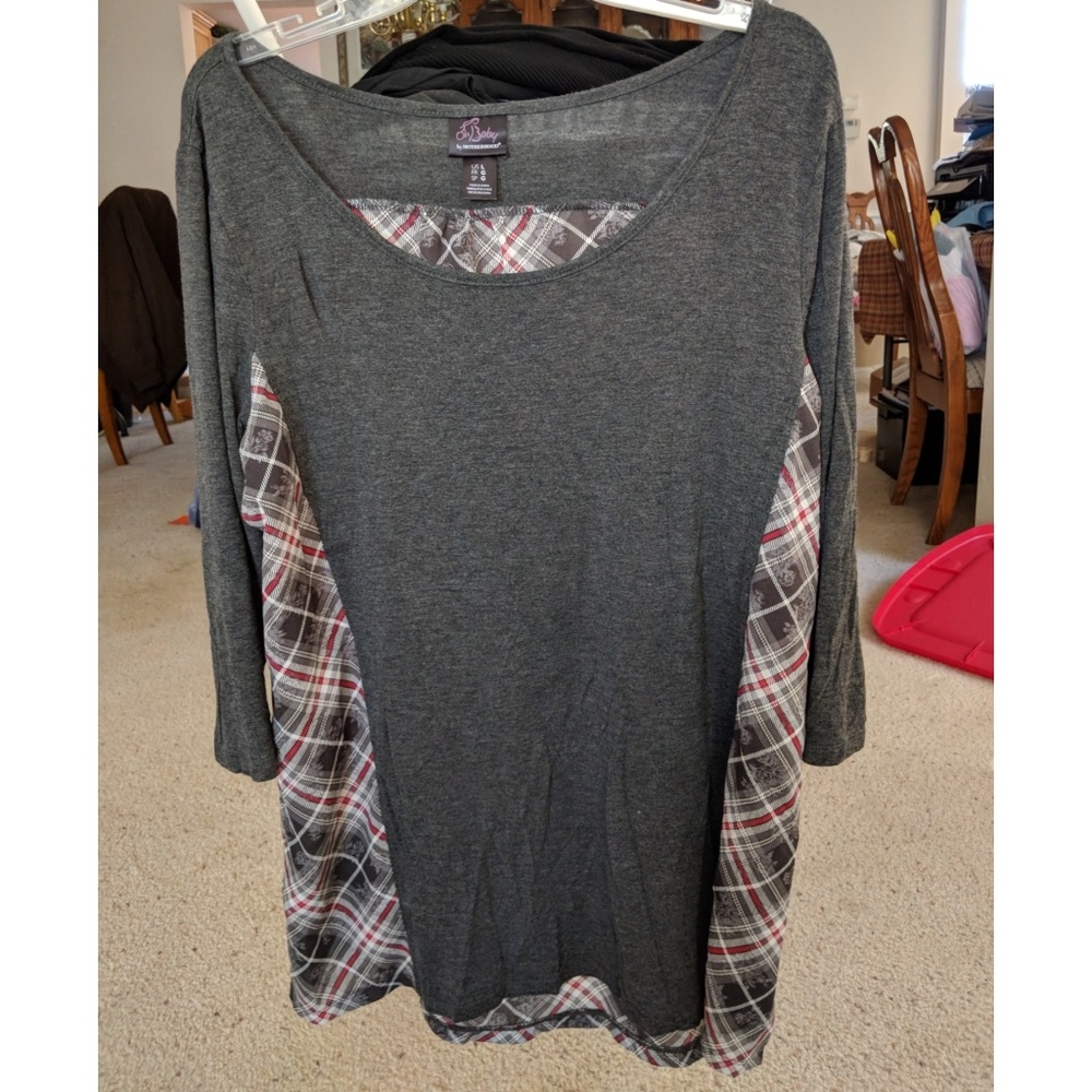 Large maternity shirt